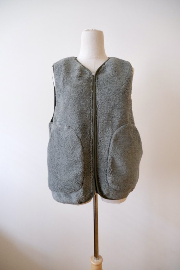 画像1: KLOKE(クローク）Hearth Shearling Vest Petrol Green (1)