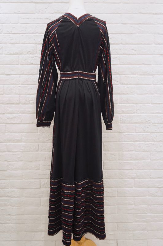 LOKITHO （ロキト ） Jacquard knit dress